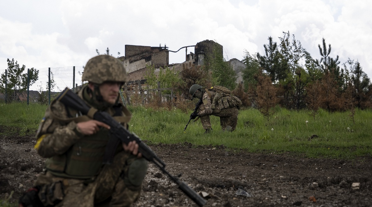 As Russia intensifies push for Donbas, Ukraine policies out ceasefire