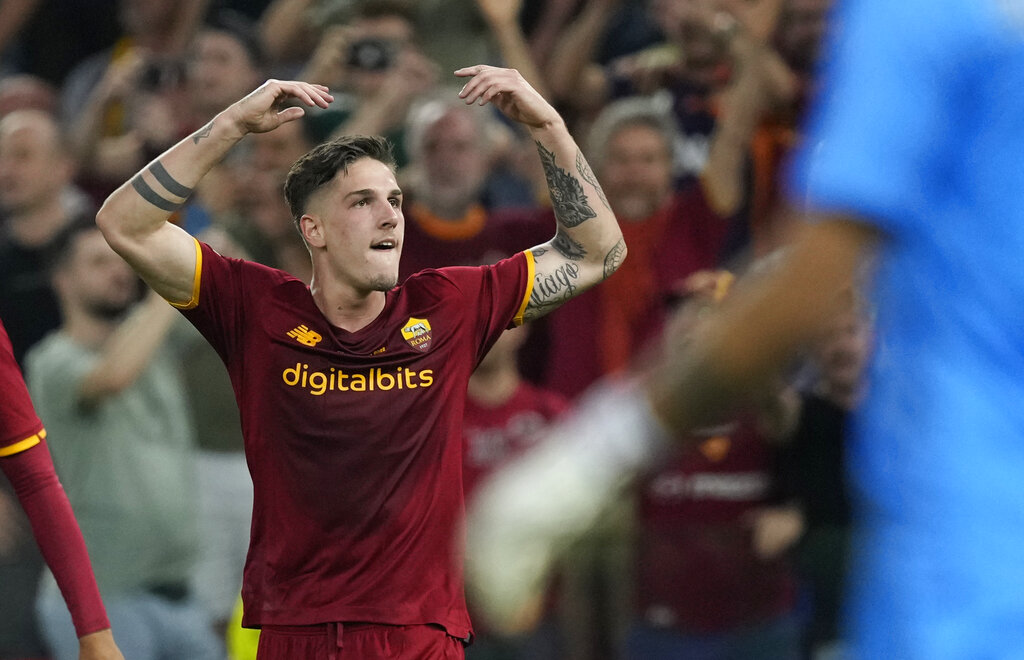 While You Were Asleep Nzs Satterthwaite Retires Roma Win First Europa Conference League Title 