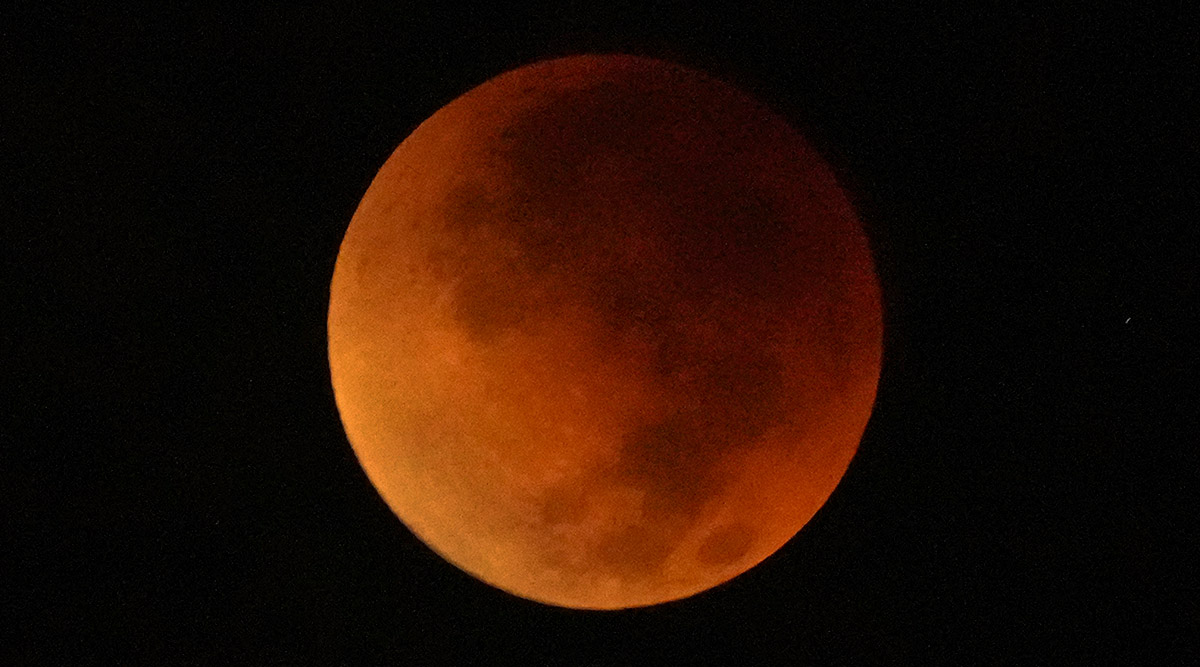 365NEWSX.COM::INDIA::Lunar Eclipse 2022 Highlights: Check out pictures ...