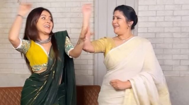 First Second Chance star Devoleena Bhattacharjee shares her 'fan moment' with co-star Renuka Shahane