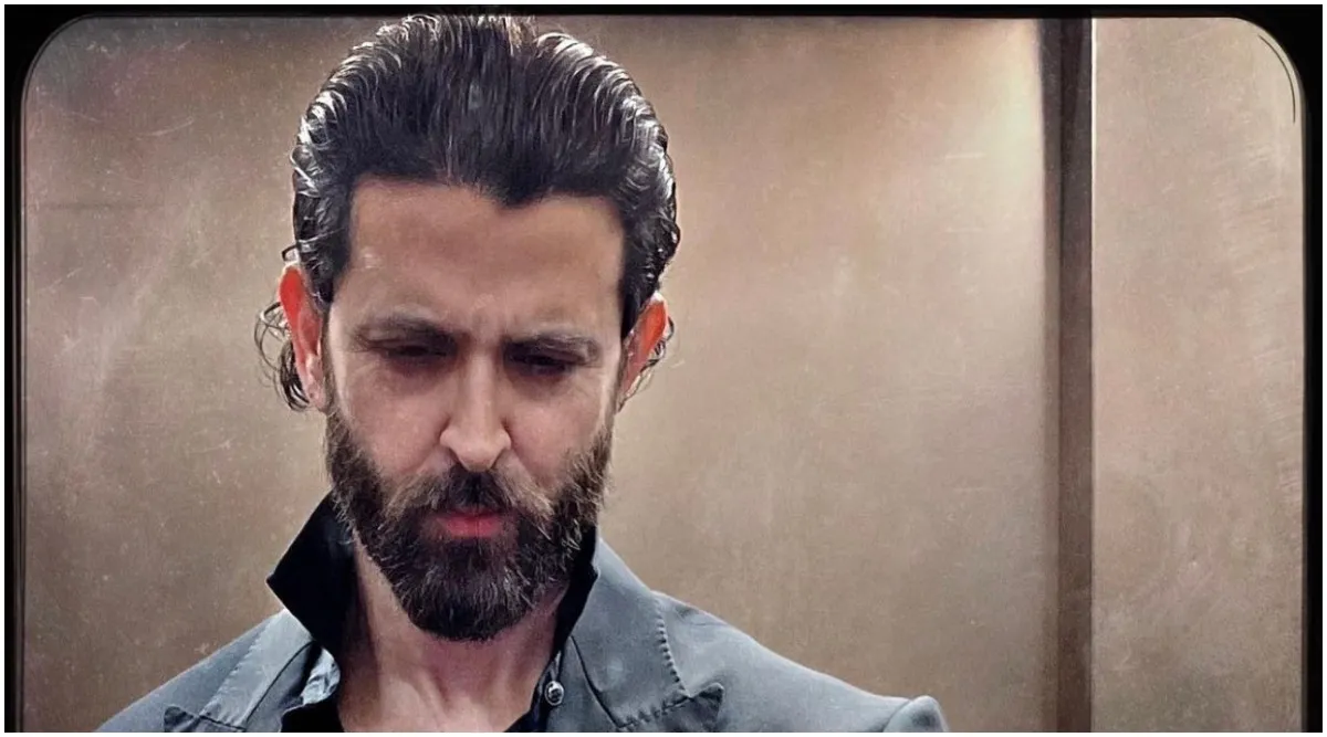 Hrithik Roshan posts mirror selfie before makeover: 'Last post with beard'  | Entertainment News,The Indian Express
