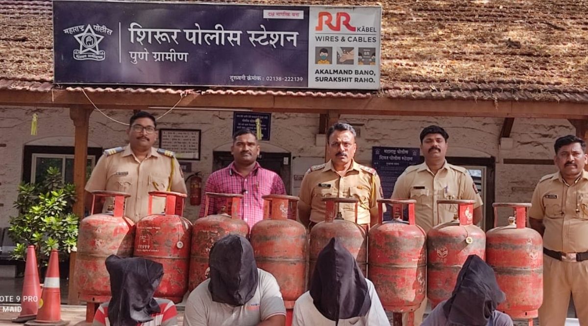 The police also seized several equipment and tools used for refilling and a truck used for the transport of the cylinders.
