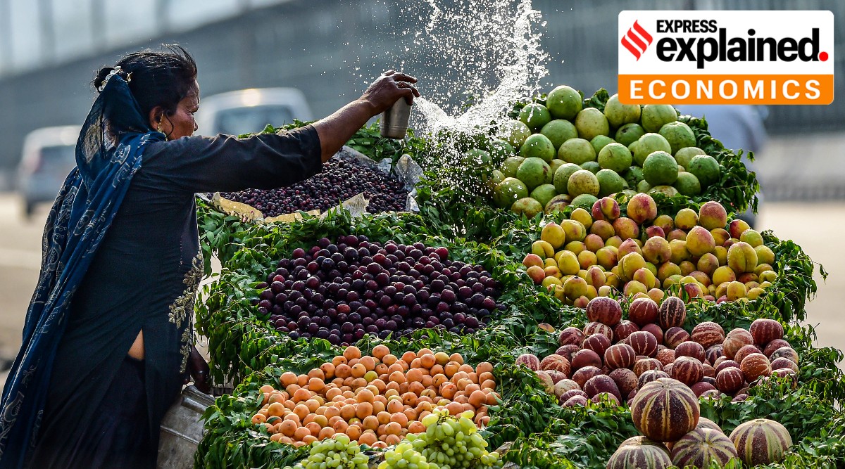 Among urban areas, consumers in Telangana, Gujarat and Maharashtra faced the highest inflation. (PTI)
