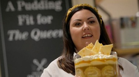 Queen's Platinum Jubilee, Jemma Melvin, Jemma Melvin pudding, pudding winner Jemma Melvin, trifle tribute, Queen Elizabeth II, indian express news