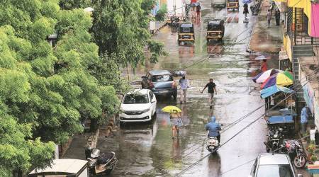 mumbai monsoon drainage waterlogging bmc bjp shiv sena