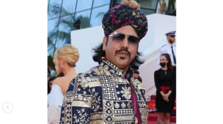 Dressed in traditional attire, Manganiar singer Mame Khan made history by becoming the first folk artiste to open the red carpet for an Indian contingent. (Photo: Instagram/@mame_khan)