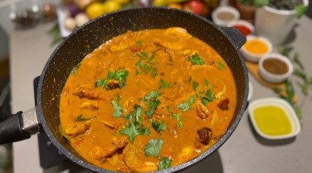 South Indian prawn curry, South Indian prawn curry recipe, recipe for South Indian prawn curry, how to make prawn curry at home, dinner recipes, indian express news