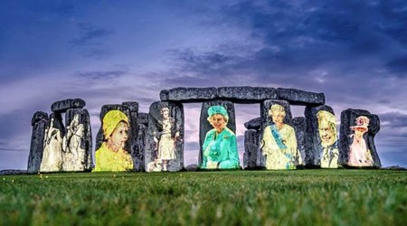 Queen's platinum jubilee celebrations, queen photos, queen photos projected at Stonehenge, queen photos projected on Marble Arch, indian express news