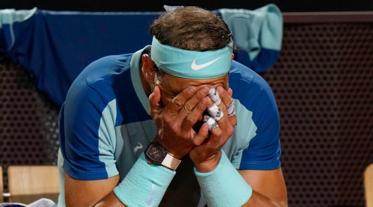 Rafael Nadal si è infortunato al piede nella sconfitta all’Open d’Italia