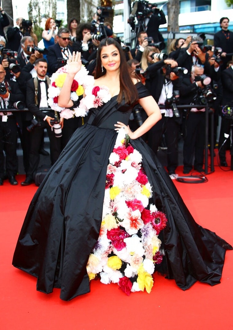 aishwarya rai bachchan at cannes top gun maverick screening