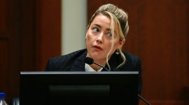 Actor Amber Heard testifies in the courtroom at the Fairfax County Circuit Courthouse. (Brendan Smialowski/Pool photo via AP)