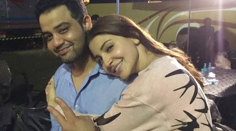 anushka sharma brother karnesh