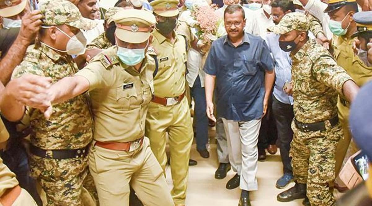 64 police personnel now guard Kejriwal, proposal to curb public outside his  house being considered: Police to court |