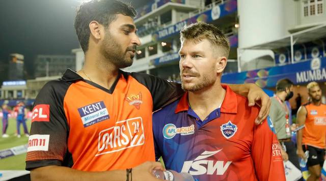 Mandeep Struggles Against Swing; Warner Returns To Haunt Hyderabad And 