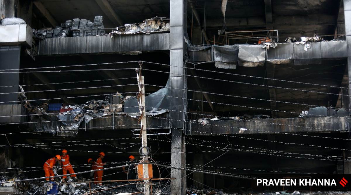 Scenes of death and despair as fire engulfs Delhi building | India News ...