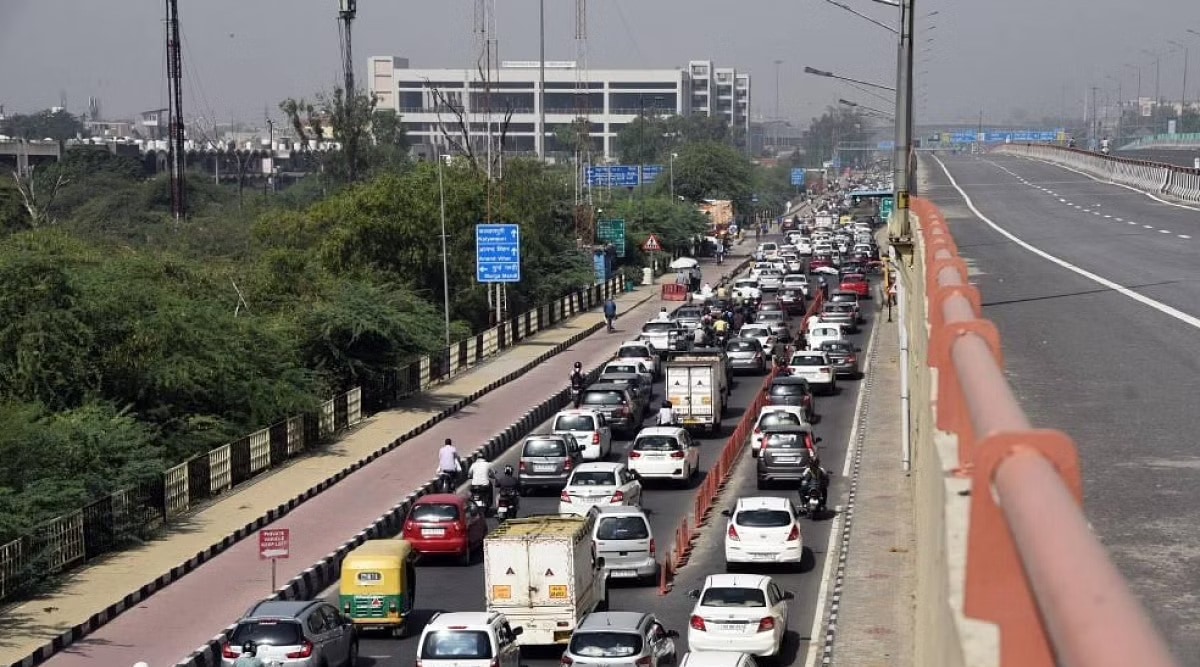 Delhi PWD begins construction work on Nelson Mandela Road to make it