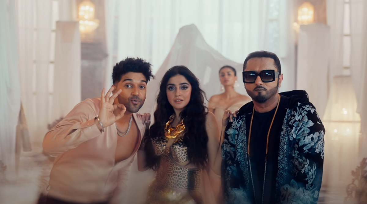 Www Xxx Divya Khosla Kumar Sex Dowanload - Yo Yo Honey Singh and Guru Randhawa team up for Designer: Clothes and  colours are fine. But where is the song? | Entertainment News,The Indian  Express