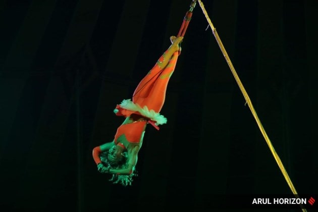 circus, rambo circus, mundhwa, cycle acrobats, clown act, aerial rope, pune's rambo circus, hunar hatt festival