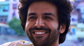 kartik aaryan fees