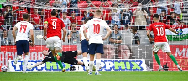 Hungría venció a Inglaterra 1-0; Italia y Alemania empataron 1-1 en la Nations League