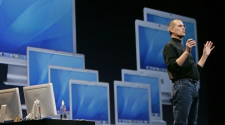 Kunjungi kembali catatan utama WWDC yang menampilkan Steve Jobs: 5 Momen yang Tak Terlupakan