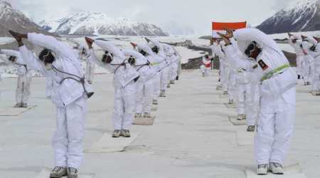 Soldiers perform yoga in Siachen on International Yoga Day. (Twitter/@SpokespersonMoD)