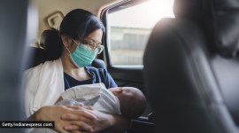 breastfeeding, breastfeeding tips, breastfeeding mothers, how to travel with a newborn, breastfeeding and travelling, tips, indian express news