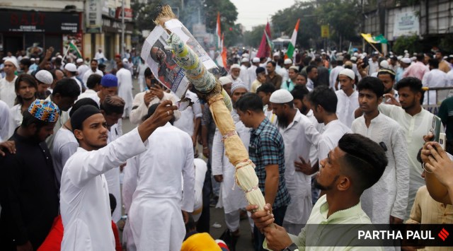 Protests in Kolkata on Friday over remarks made by ex-BJP spokespersons on Prophet Mohammad. (Express Photo: Partha Paul)