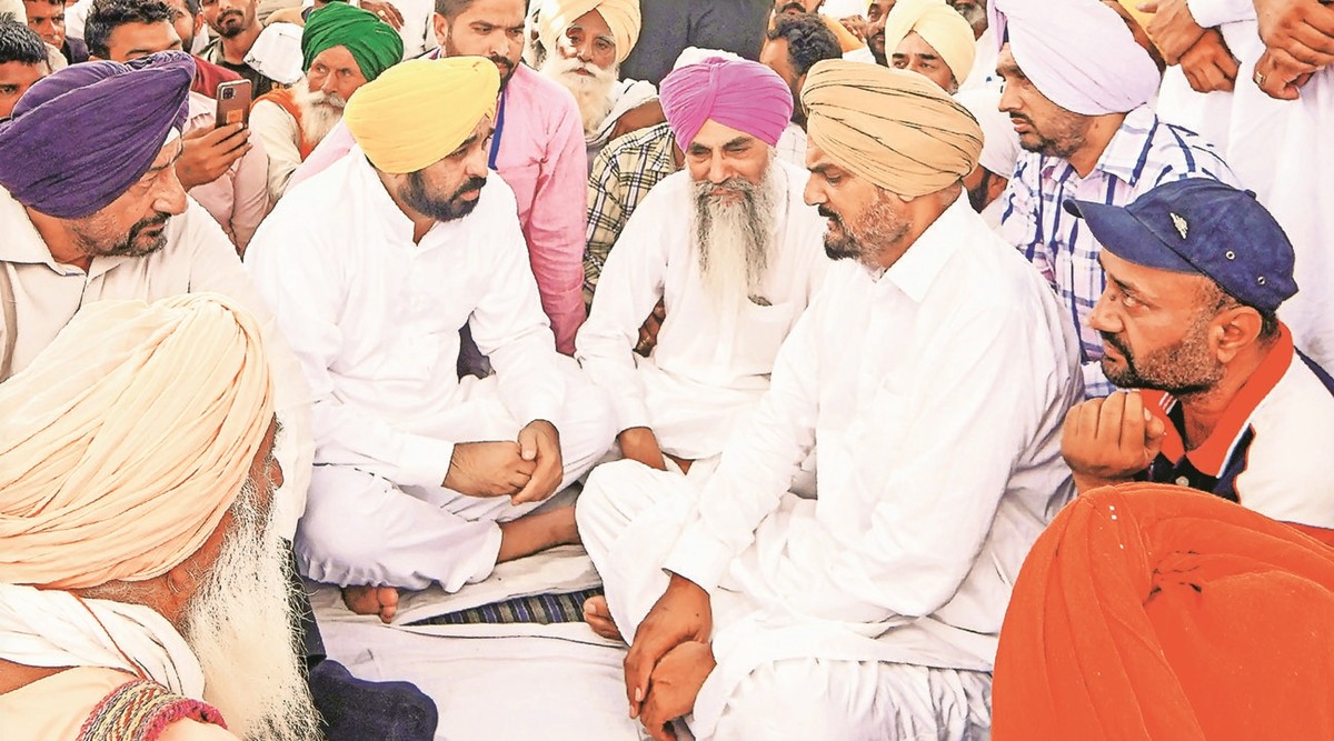 Day after Amritsar encounter Moosewala’s father visits hospital to identify singer’s alleged killers