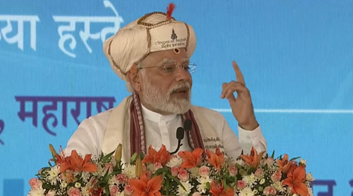 PM Modi addressing a gathering of warkaris after inaugurating a shila (rock) temple at the Sant Tukaram Maharaj Mandir at dehu in Pune. (Photo: Twitter/@BJP4India)