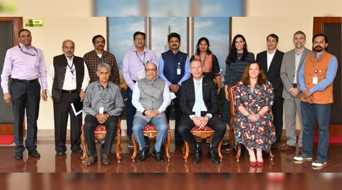 The team from NASA with officials from ISRO in Bengaluru. (Twitter/@Dr_ThomasZ)