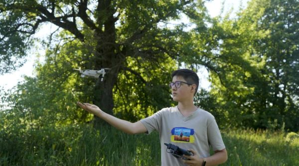 teenager who helped Ukraine army, 15 year old boy flying drones, drone during war, Ukraine Russia war, indian express