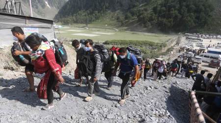 Pilgrims at the Baltal base camp near Sonamarg on Wednesday. (Photo credits: Shuaib masoodi)