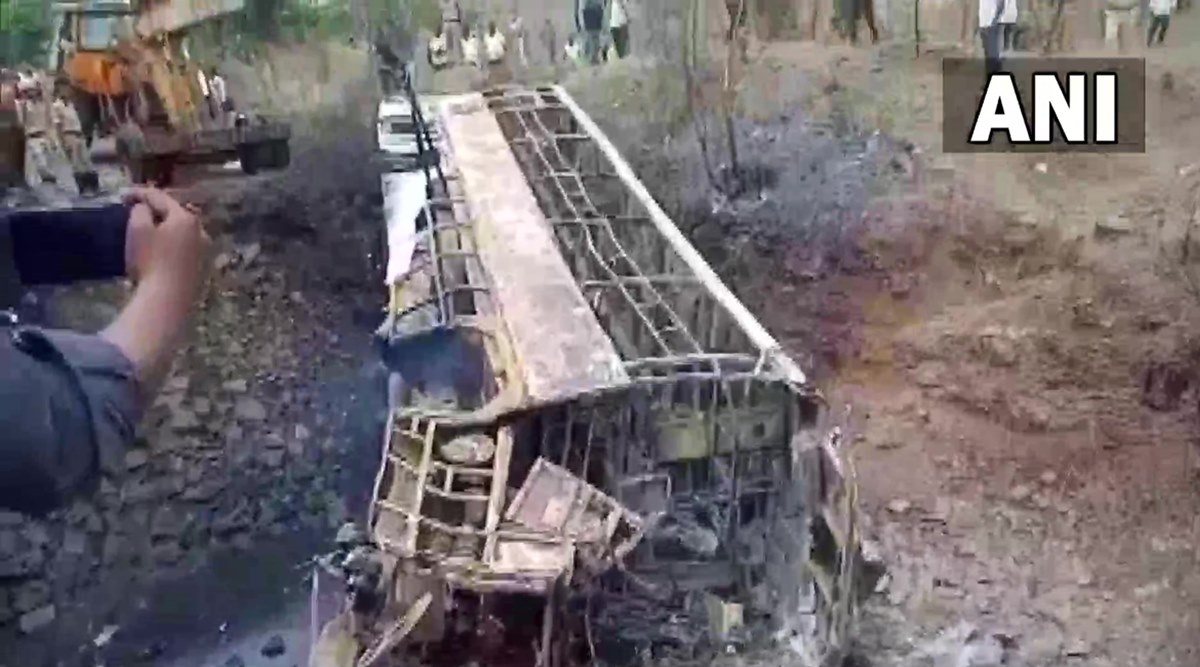 Karnataka: Seven killed as Goa-Hyderabad bus catches fire after ...