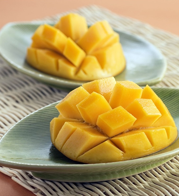 chopped mango