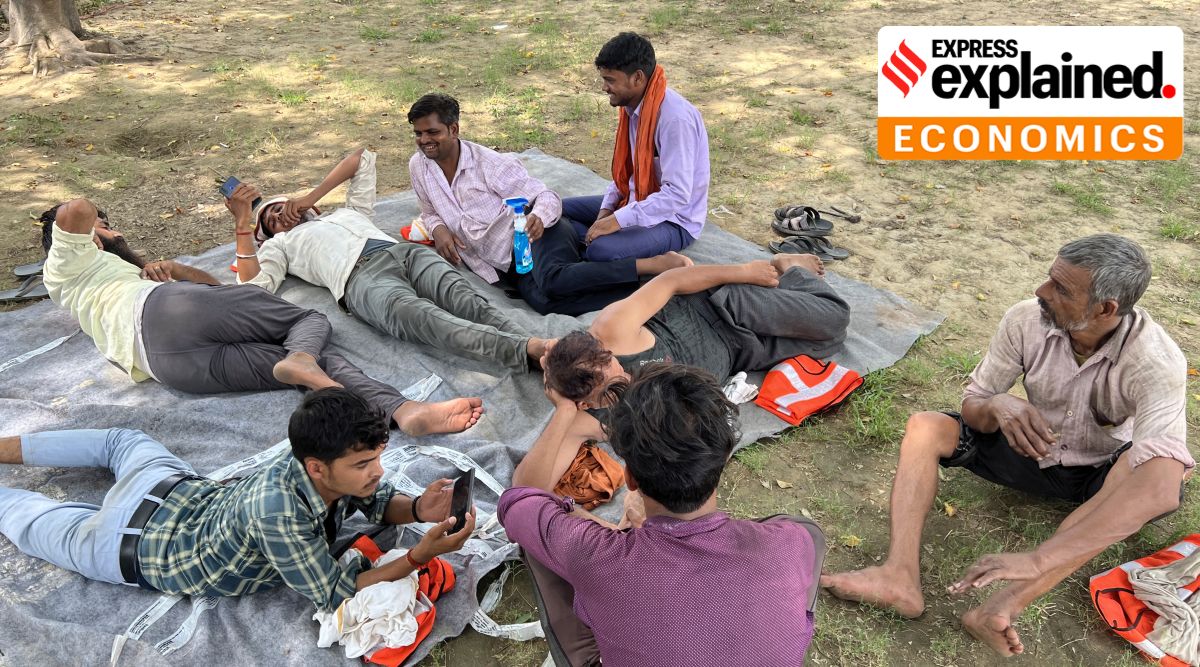 Labourers rest on a hot day in Lucknow, May 31, 2022. (AP Photo/Rajesh Kumar Singh)
