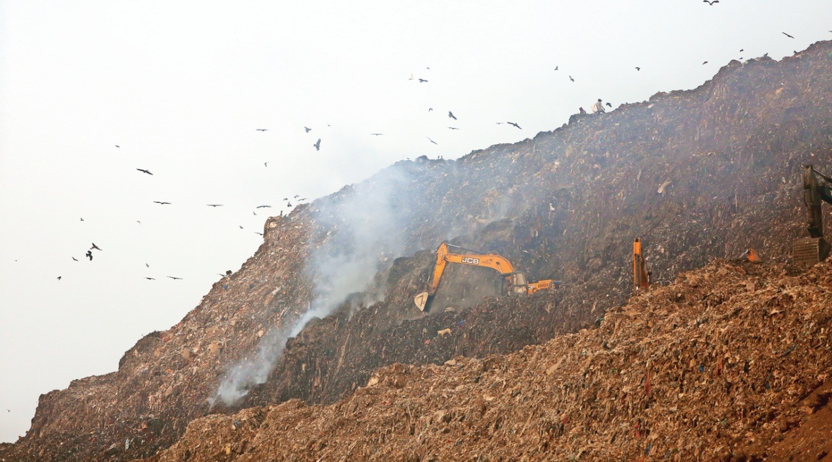 Ghazipur, Ghazipur landfill, Delhi news, Delhi city news, New Delhi, India news, Indian Express News Service, Express News Service, Express News, Indian Express India News
