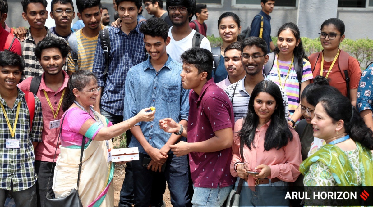 pune hsc results arul horizon