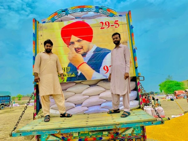 Meet Sidhu Musewala'S Pakistani Fan, Whose Tribute To The 'Truck Art' Singer Has Gone Viral