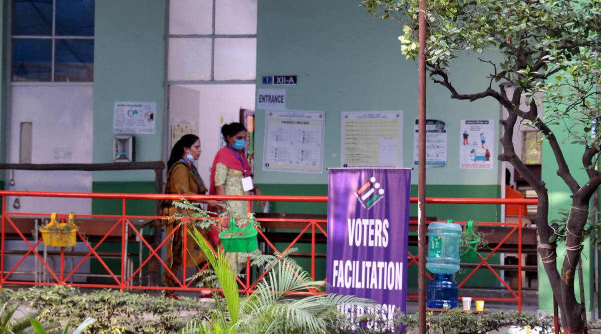 There were a total of 190 polling stations, including 13 auxiliary ones, set up at 21 locations. (Amit Mehra)