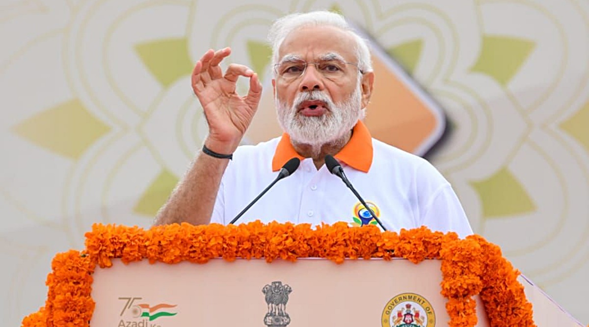 International Yoga Day 2022 Highlights: PM Modi leads mass yoga ...