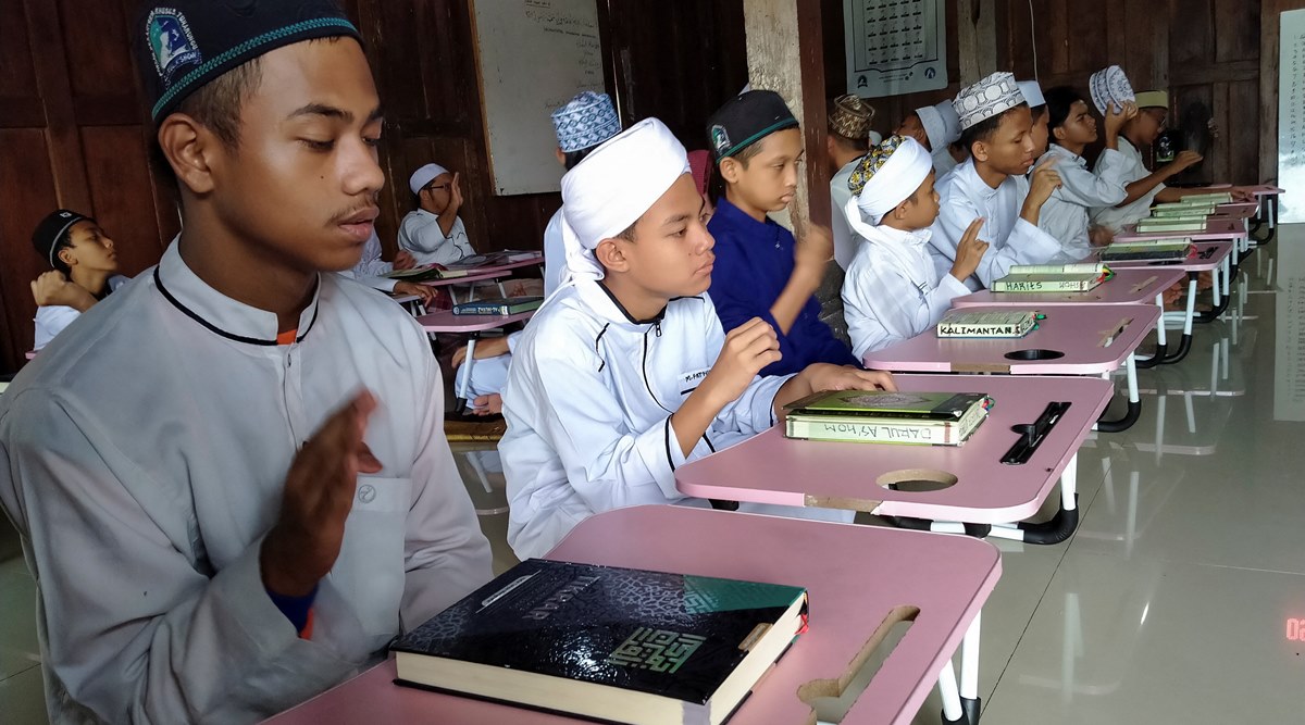 Indonesia bantu anak sekolah mengaji dalam bahasa isyarat