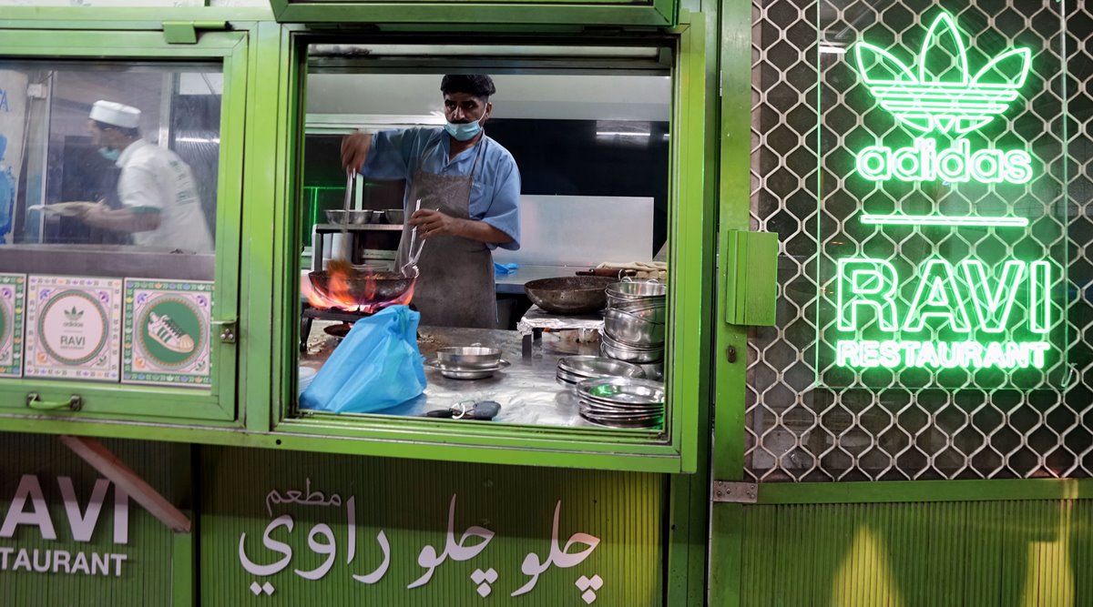 Popular Pakistani restaurant stands test of time in Dubai ...