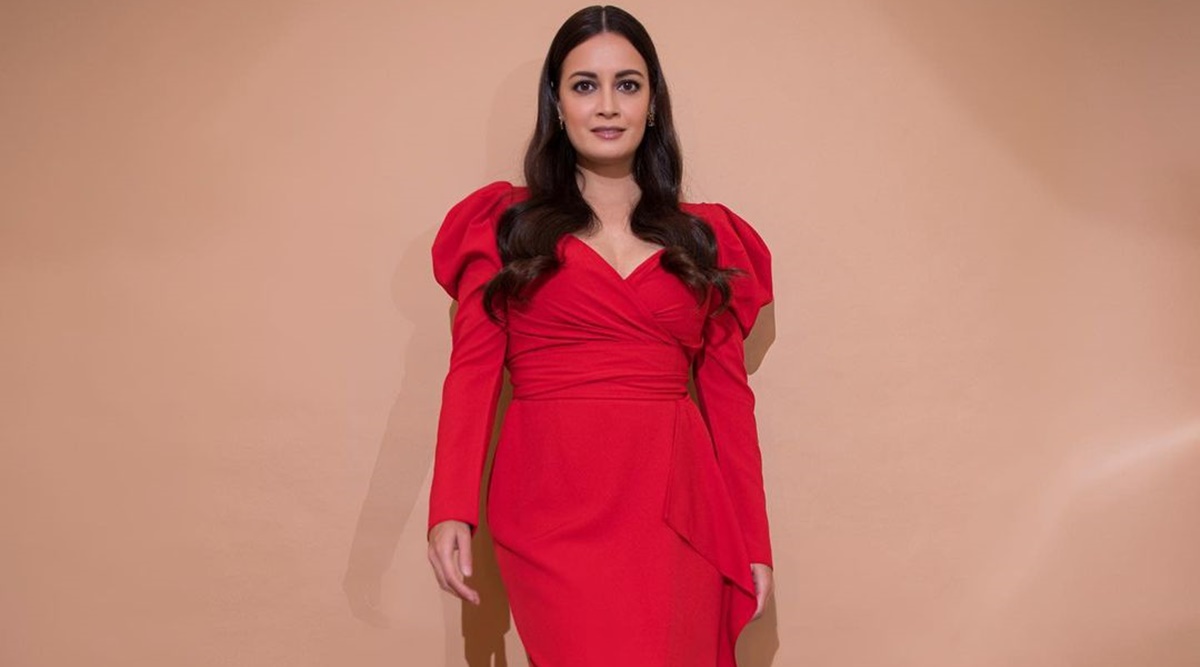 Diya Mirja Ke Nange Photo - When Dia Mirza painted the town red with her ensemble | Lifestyle News,The  Indian Express