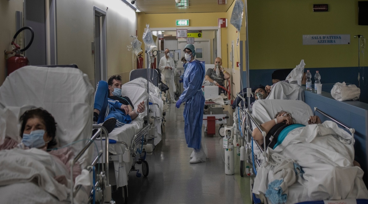 An emergency room overcrowded with patients under observation for Covid-19 at Papa Giovanni XXIII Hospital, in Bergamo, Italy, March 21, 2020. (Fabio Bucciarelli/The New York Times)