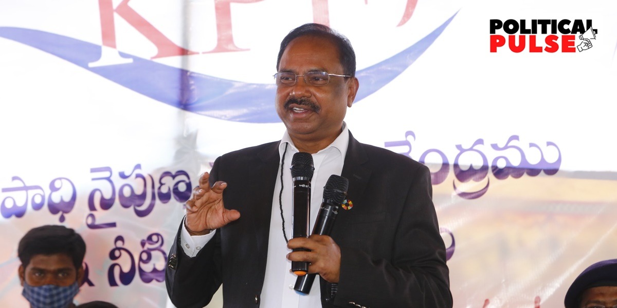 Former Telangana Director General of Police (DGP) T Krishna Prasad  looks all set to join the BJP. (Twitter: @T Krishna Prasad IPS (Retd))