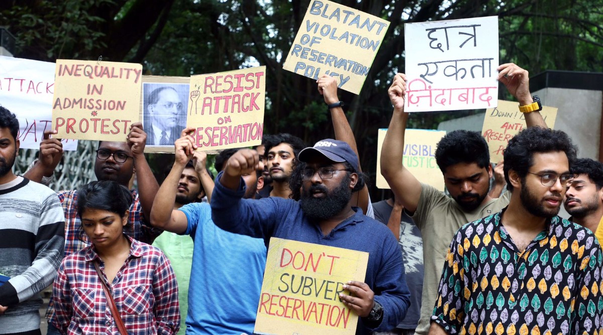 Pune: FTII students accuse authorities of making mockery of reservation rules, hold protest
