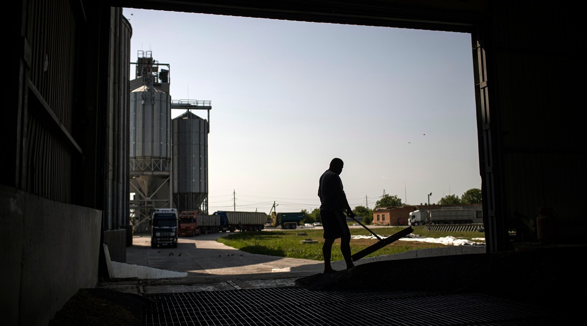 World may be heading toward recession, IMF warns