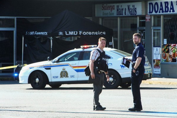 La policía de Canadá informa múltiples tiroteos; sospechoso en custodia