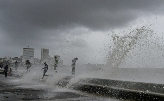 mumbai, marine drive, indian express